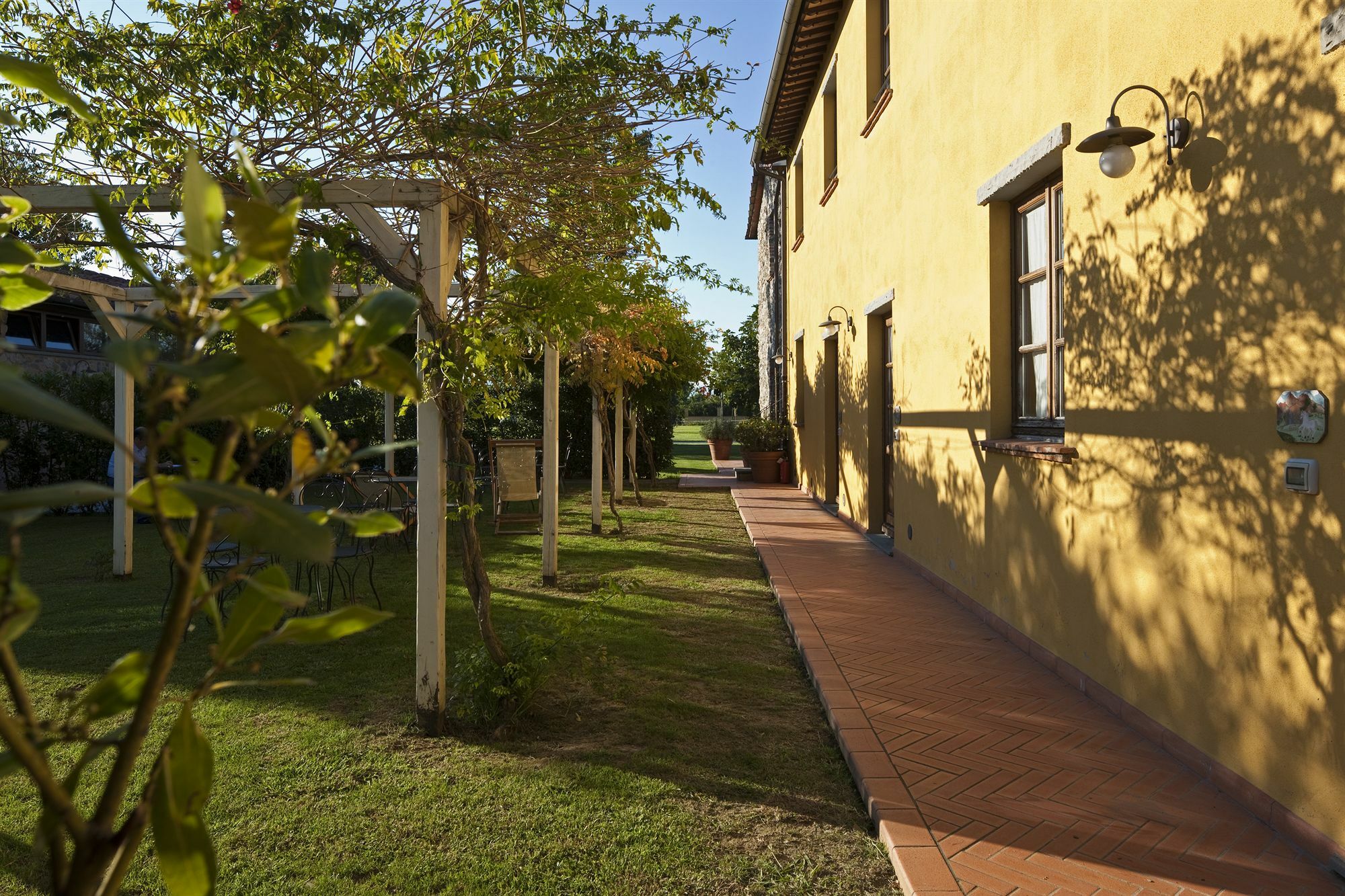 Antico Casale Guest House Сарцана Екстериор снимка